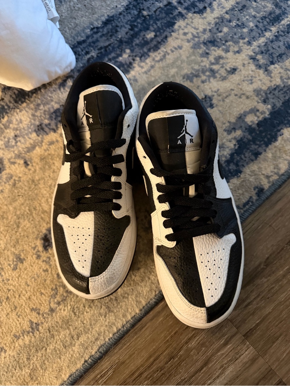 Nike Air Jordan 1 Low Black/White Sneakers